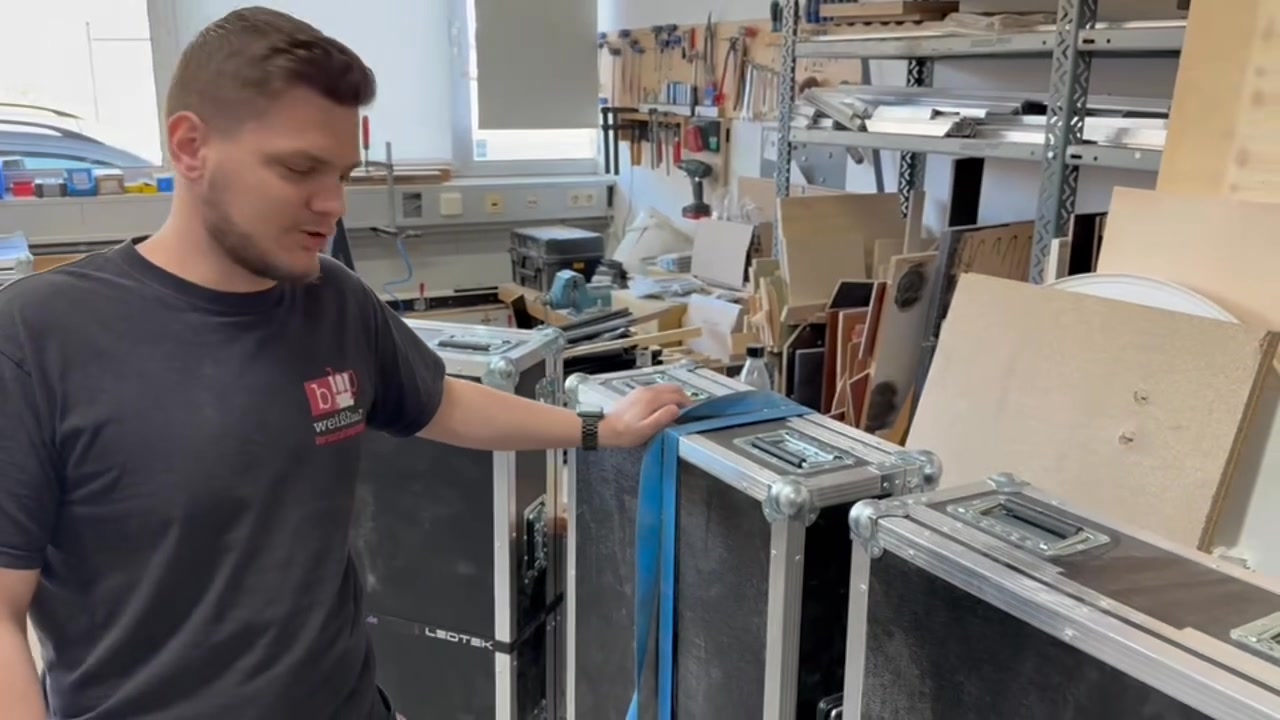 Casebau bei B&amp;HP Weißhaar Veranstaltungstechnik Robin meldet sich heute aus unserer Schreinerei bei euch.  Hier bauen wir unsere