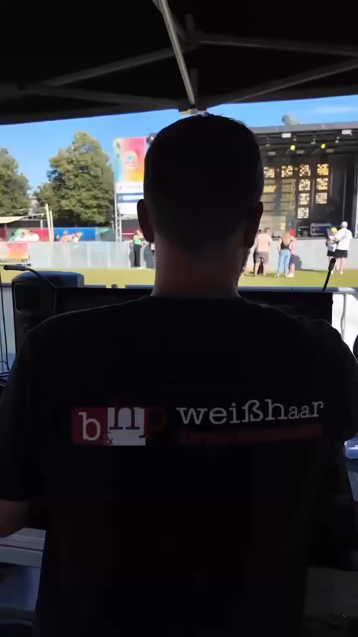 Throwback Summerty Tag 1 EDM Wir nutzen die freie Zeit und wollen zurückblicken auf den ersten Tag des Summerty Festivals. Verschiedene DJs